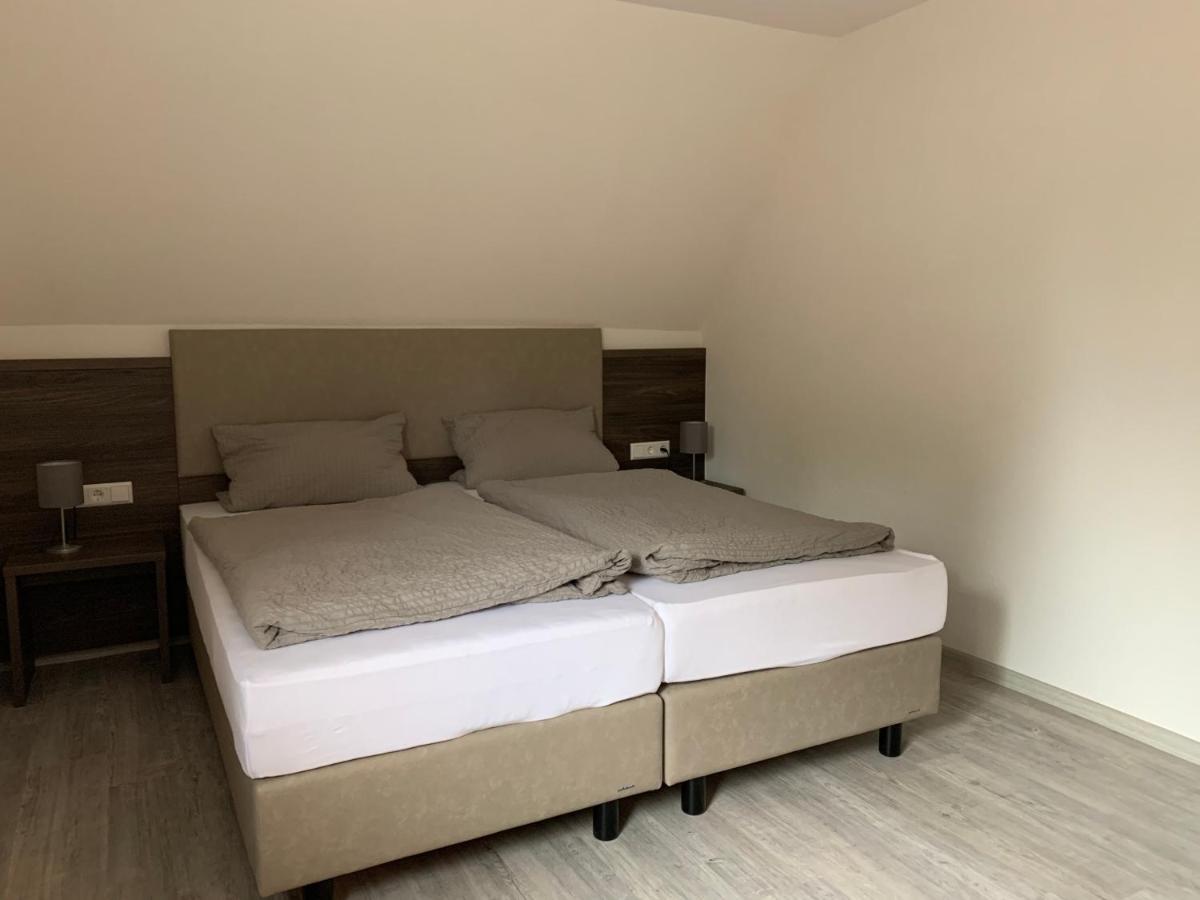 Pension Deckenpfronn Bagian luar foto